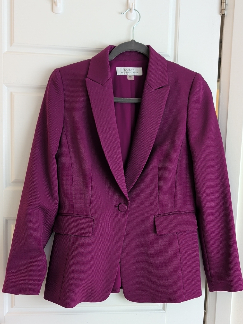 Tahari Deep Purple Magenta Single-Button Tailored Blazer